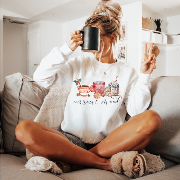 Christmas graphic sweatshirt ☕️❄️ - Picture 2 of 2